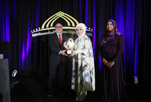 2022 09 19 abd 033 ee toren - Emine Erdoğan, ABD'de "Uluslararası Müslüman Kadınlar Başarı ve Topluma Katkı Ödülü"nü aldı