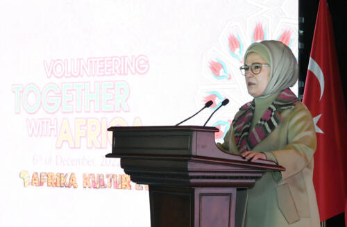 2022 12 06 ee gonullulukgunu 09 - Emine Erdoğan, Dünya Gönüllülük Günü kapsamında düzenlenen “Afrika Evi” programına katıldı