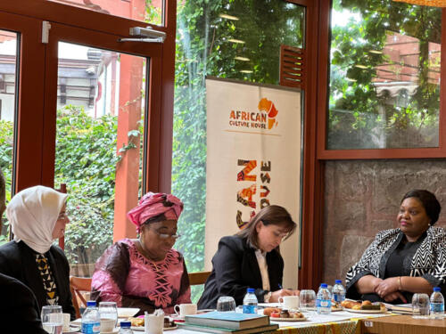 2023 10 19 afrikaevi 02 heyet - Afrika Birliği Heyeti ile ilk istişare toplantısı Afrika Kültür Evi’nde gerçekleştirildi.